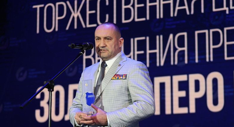 Вячеслав Калинин стал победителем 29 конкурса Союза Журналистов России «Золотое перо России» в номинации «За храбрость при исполнении служебного долга».